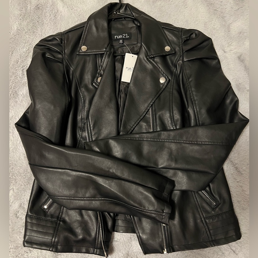 Women’s faux leather jacket